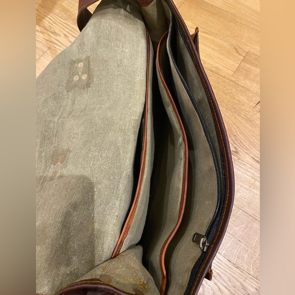 Leather work bag 17.5” x 14”. Great condition - never used. - Picture 3 of 3